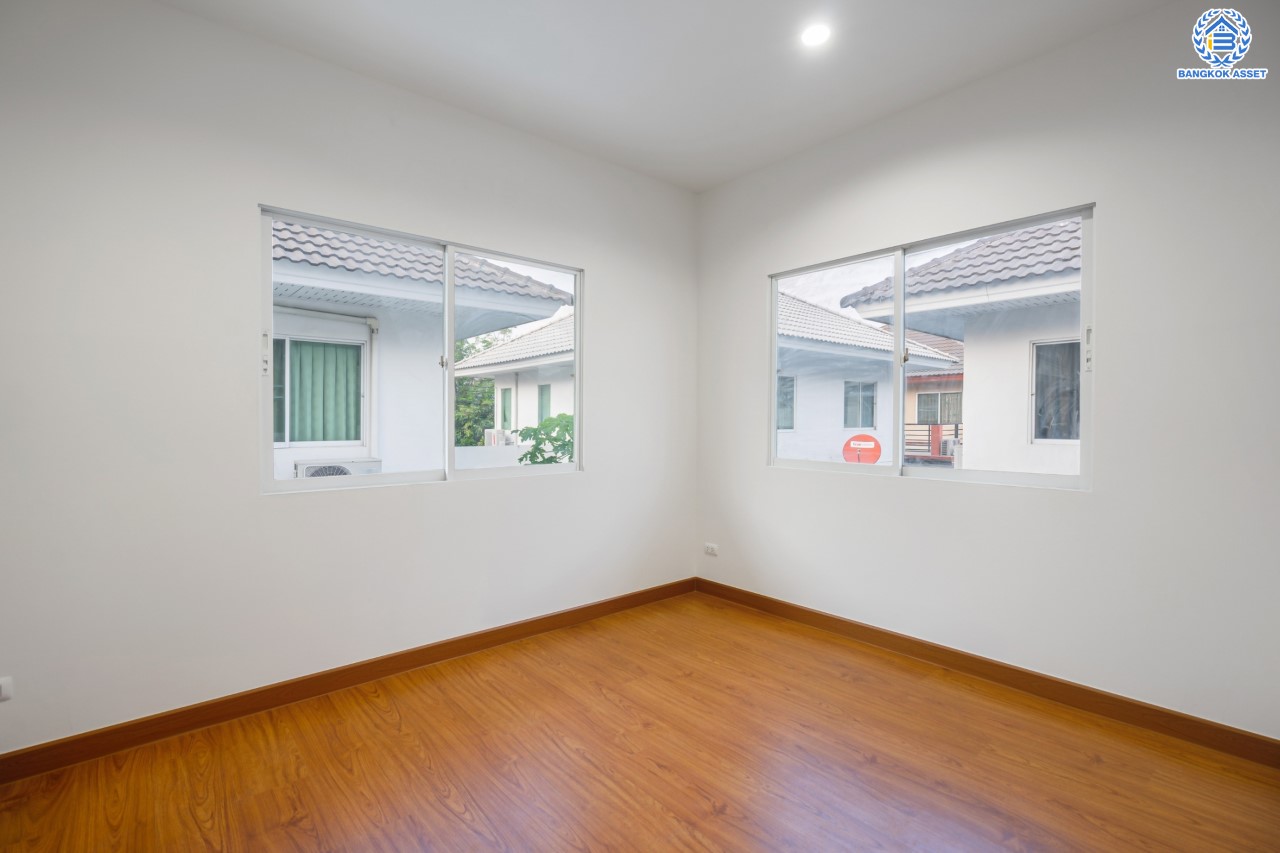 บ้านมือสองตกแต่งใหม่ แบรนด์ Property Perfect ม.เพอร์เฟคพาร์ค พระราม5-บางใหญ่ (ซ.วัดพระนอน) เนื้อที่ 36 ตร.ว. บ้านแฝดฟังก์ชันระดับบ้านเดี่ยว! 3 ห้องนอน 2 ห้องน้ำ 2 ที่จอดรถ Private Zone พร้อม Facilities ครบครัน บนทำเลเชื่อมต่อถนนกาญจนาฯ ใกล้ทางด่วน ศรีรัช-วงแหวนฯ เซ็นทรัลเวสต์เกต และรถไฟฟ้าสายสีม่วง "สถานีตลาดบางใหญ่"